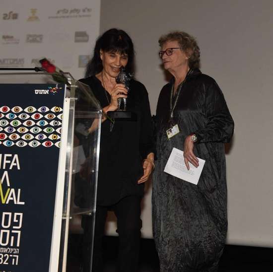 ���� ����