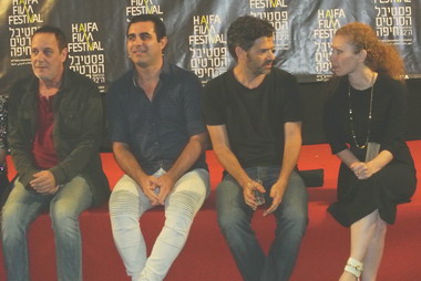 ���� ����